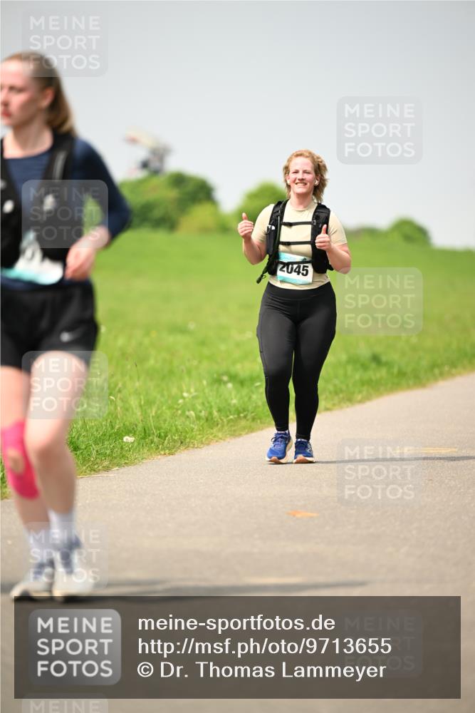 10.05.2026 - 8. Wedeler Halbmarathon Dr. Thomas Lammeyer http://msf.ph/oto/9713655 10.05.2026 12:15:40 Laufen 2045 meine-sportfotos.de