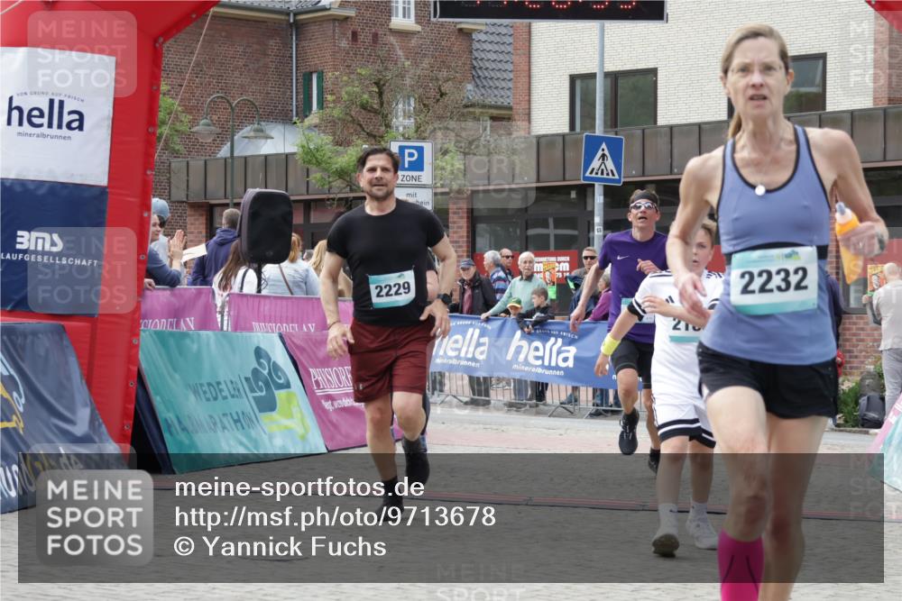 10.05.2026 - 8. Wedeler Halbmarathon Yannick Fuchs http://msf.ph/oto/9713678 10.05.2026 11:28:51 Ziel 28, 169, 530, 635, 926, 2183, 2209, 2229, 2232 meine-sportfotos.de