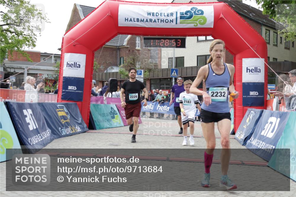 10.05.2026 - 8. Wedeler Halbmarathon Yannick Fuchs http://msf.ph/oto/9713684 10.05.2026 11:28:51 Ziel 28, 169, 530, 635, 926, 2183, 2209, 2229, 2232 meine-sportfotos.de
