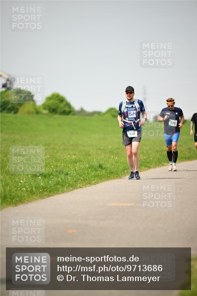 10.05.2026 - 8. Wedeler Halbmarathon Dr. Thomas Lammeyer http://msf.ph/oto/9713686 10.05.2026 12:15:45 Laufen 110, 578 meine-sportfotos.de