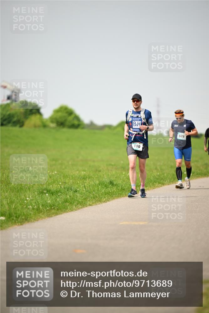 10.05.2026 - 8. Wedeler Halbmarathon Dr. Thomas Lammeyer http://msf.ph/oto/9713689 10.05.2026 12:15:45 Laufen  meine-sportfotos.de