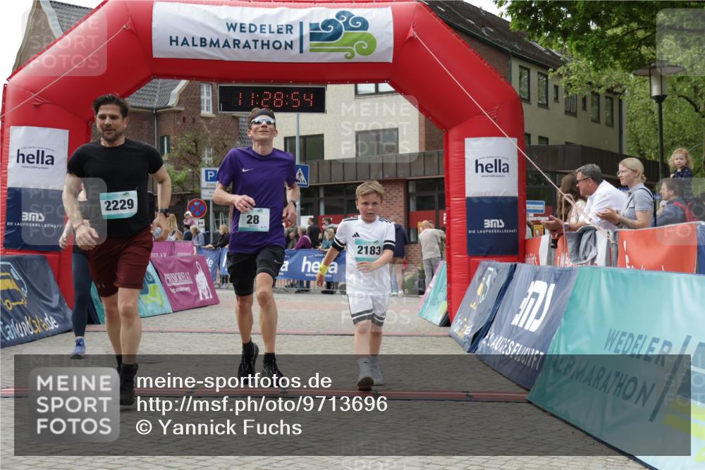 10.05.2026 - 8. Wedeler Halbmarathon Yannick Fuchs http://msf.ph/oto/9713696 10.05.2026 11:28:53 Ziel 28, 635, 963, 2183, 2209, 2229, 2232 meine-sportfotos.de