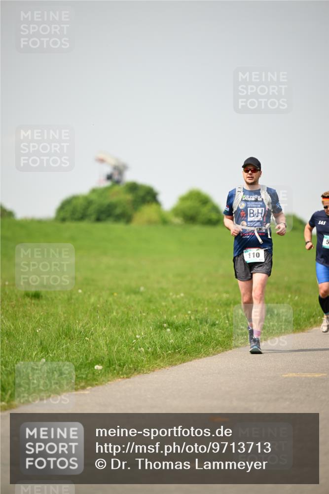 10.05.2026 - 8. Wedeler Halbmarathon Dr. Thomas Lammeyer http://msf.ph/oto/9713713 10.05.2026 12:15:47 Laufen 110 meine-sportfotos.de