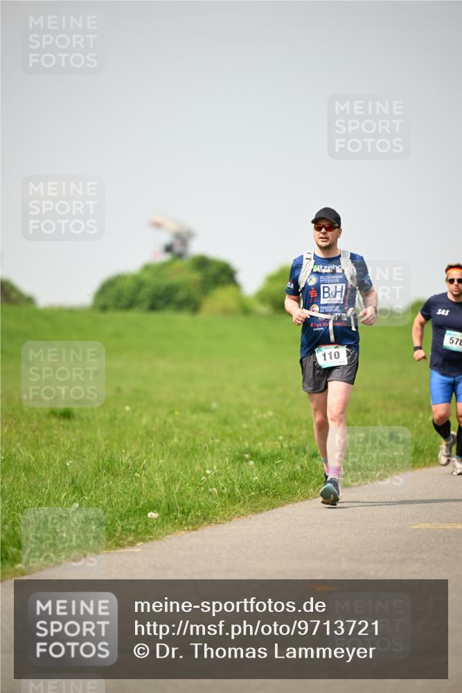 10.05.2026 - 8. Wedeler Halbmarathon Dr. Thomas Lammeyer http://msf.ph/oto/9713721 10.05.2026 12:15:48 Laufen 110, 578 meine-sportfotos.de