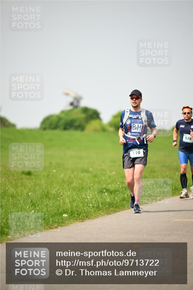 10.05.2026 - 8. Wedeler Halbmarathon Dr. Thomas Lammeyer http://msf.ph/oto/9713722 10.05.2026 12:15:48 Laufen 110, 578 meine-sportfotos.de