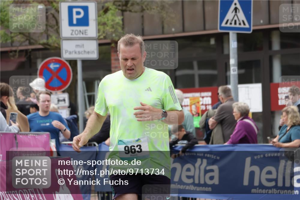 10.05.2026 - 8. Wedeler Halbmarathon Yannick Fuchs http://msf.ph/oto/9713734 10.05.2026 11:28:57 Ziel 28, 963, 2148, 2209 meine-sportfotos.de
