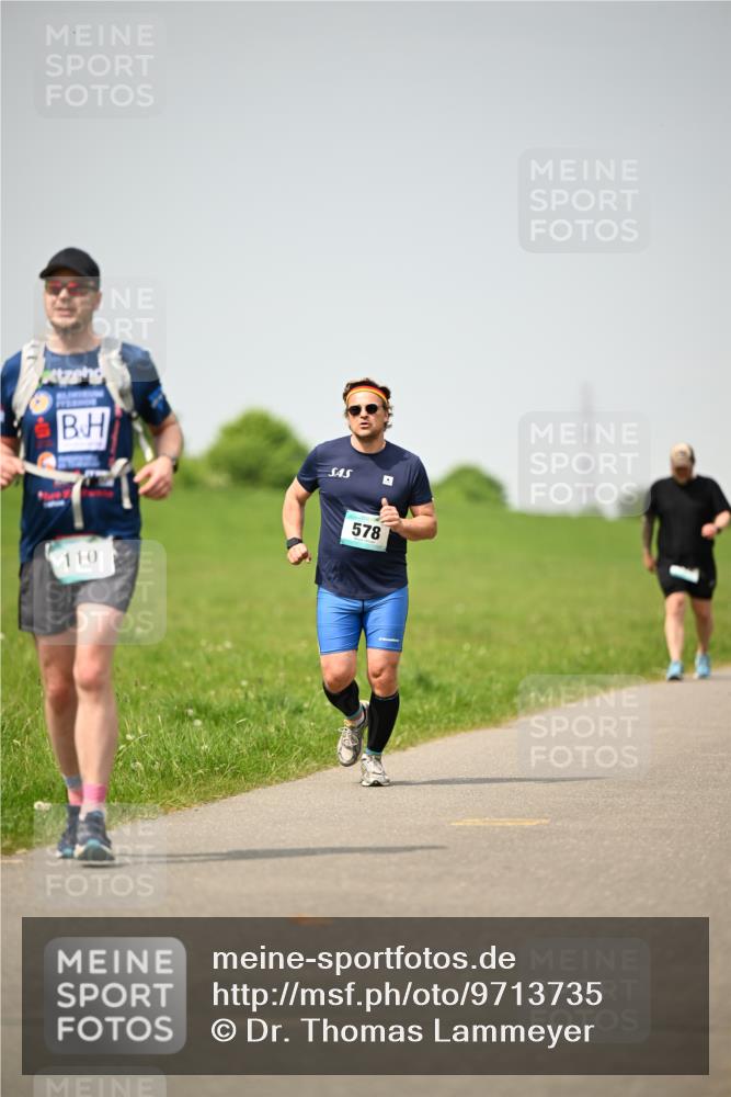 10.05.2026 - 8. Wedeler Halbmarathon Dr. Thomas Lammeyer http://msf.ph/oto/9713735 10.05.2026 12:15:50 Laufen 110, 578 meine-sportfotos.de