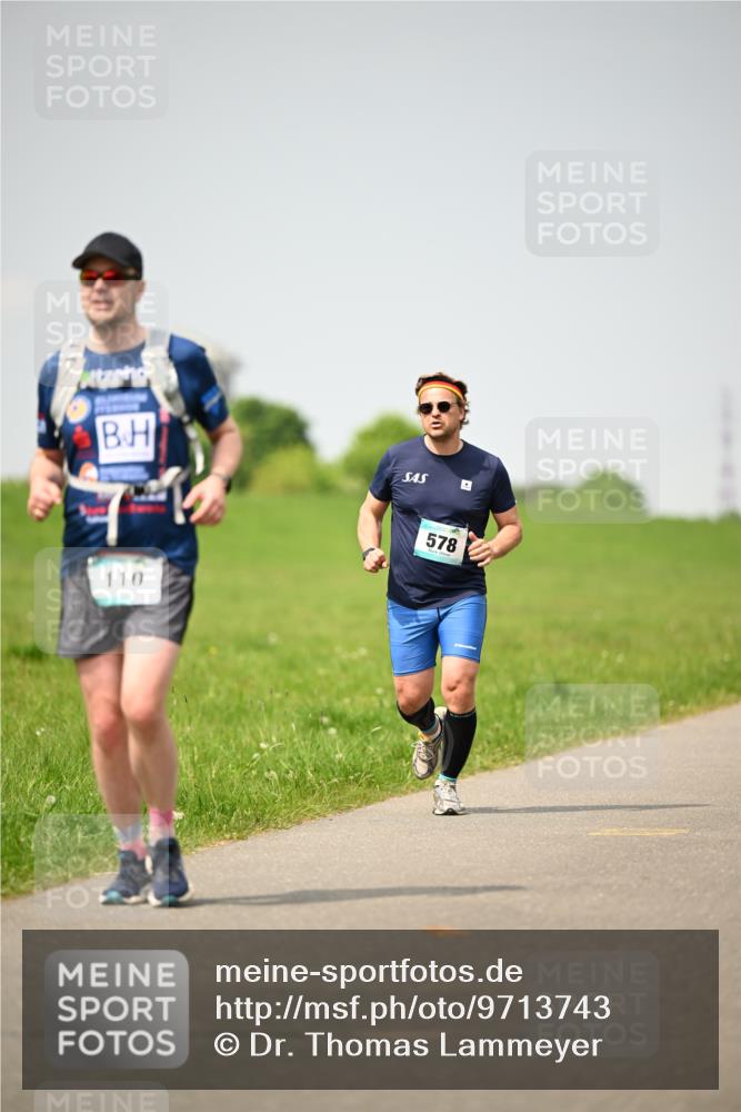 10.05.2026 - 8. Wedeler Halbmarathon Dr. Thomas Lammeyer http://msf.ph/oto/9713743 10.05.2026 12:15:50 Laufen 110, 578 meine-sportfotos.de