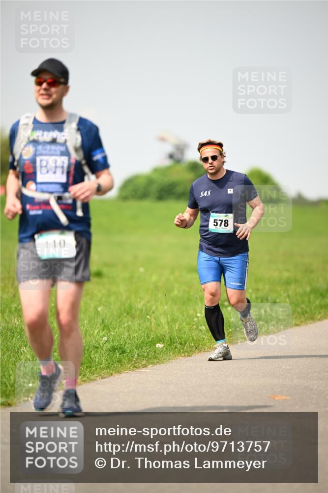 10.05.2026 - 8. Wedeler Halbmarathon Dr. Thomas Lammeyer http://msf.ph/oto/9713757 10.05.2026 12:15:52 Laufen 110, 578 meine-sportfotos.de
