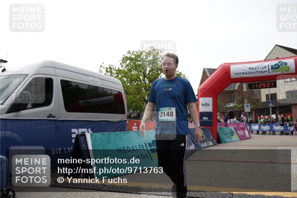 10.05.2026 - 8. Wedeler Halbmarathon Yannick Fuchs http://msf.ph/oto/9713763 10.05.2026 11:29:05 Ziel 412, 2148 meine-sportfotos.de