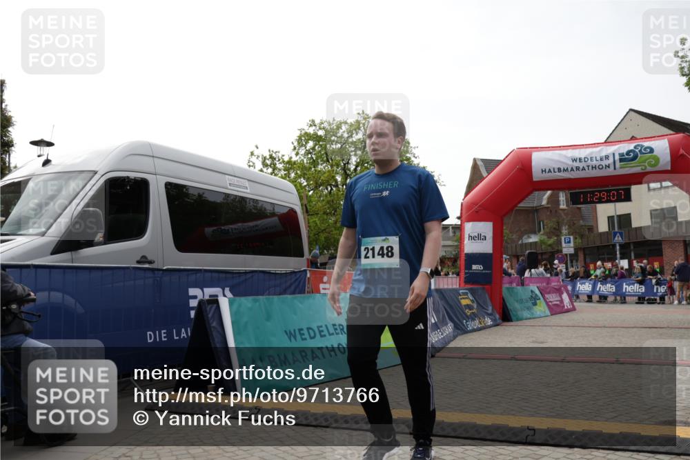 10.05.2026 - 8. Wedeler Halbmarathon Yannick Fuchs http://msf.ph/oto/9713766 10.05.2026 11:29:05 Ziel 412, 2148 meine-sportfotos.de
