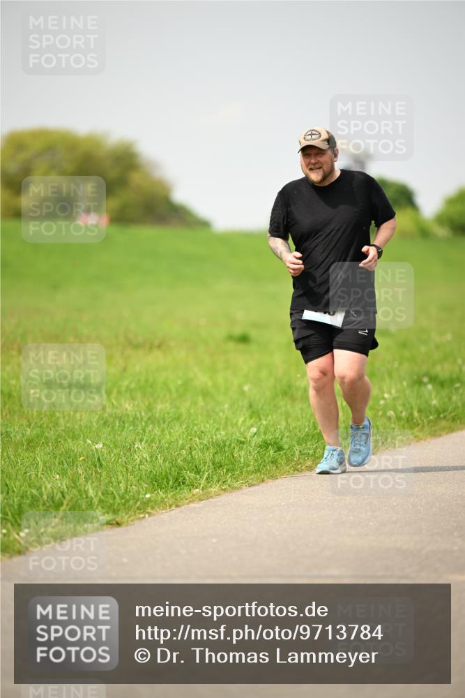 10.05.2026 - 8. Wedeler Halbmarathon Dr. Thomas Lammeyer http://msf.ph/oto/9713784 10.05.2026 12:16:06 Laufen  meine-sportfotos.de
