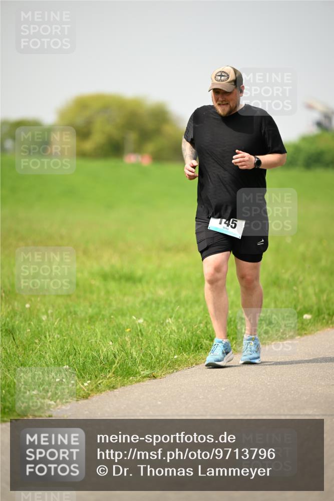 10.05.2026 - 8. Wedeler Halbmarathon Dr. Thomas Lammeyer http://msf.ph/oto/9713796 10.05.2026 12:16:07 Laufen 145 meine-sportfotos.de