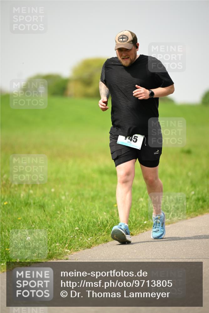 10.05.2026 - 8. Wedeler Halbmarathon Dr. Thomas Lammeyer http://msf.ph/oto/9713805 10.05.2026 12:16:08 Laufen 145 meine-sportfotos.de