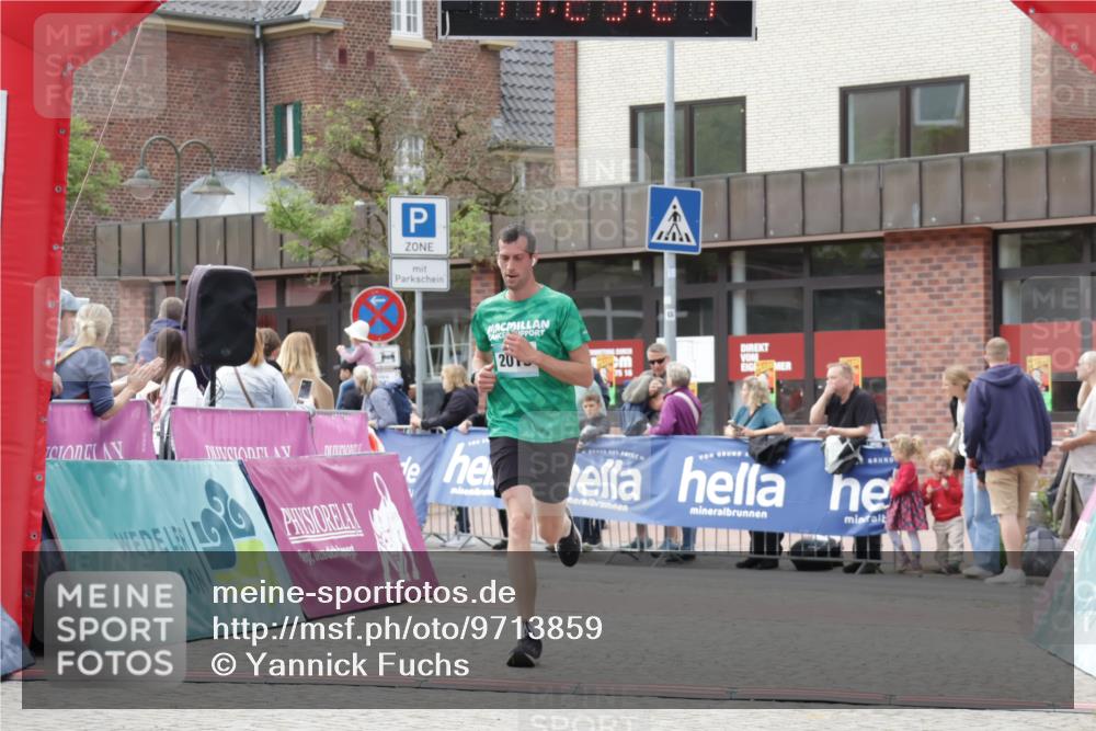 10.05.2026 - 8. Wedeler Halbmarathon Yannick Fuchs http://msf.ph/oto/9713859 10.05.2026 11:29:19 Ziel 1011, 2019 meine-sportfotos.de