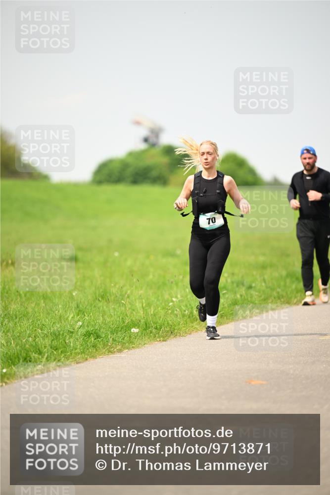10.05.2026 - 8. Wedeler Halbmarathon Dr. Thomas Lammeyer http://msf.ph/oto/9713871 10.05.2026 12:16:49 Laufen  meine-sportfotos.de