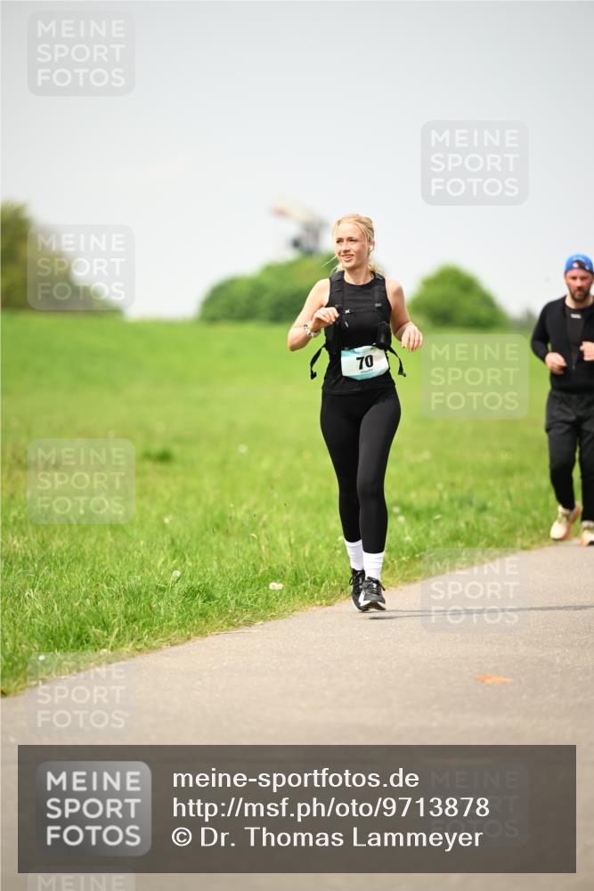 10.05.2026 - 8. Wedeler Halbmarathon Dr. Thomas Lammeyer http://msf.ph/oto/9713878 10.05.2026 12:16:49 Laufen  meine-sportfotos.de