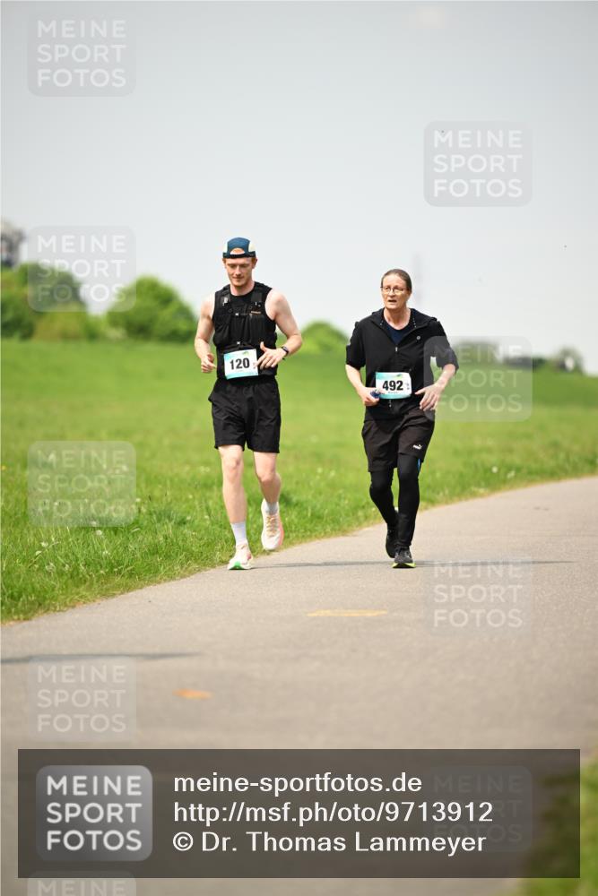 10.05.2026 - 8. Wedeler Halbmarathon Dr. Thomas Lammeyer http://msf.ph/oto/9713912 10.05.2026 12:16:54 Laufen 120, 492 meine-sportfotos.de
