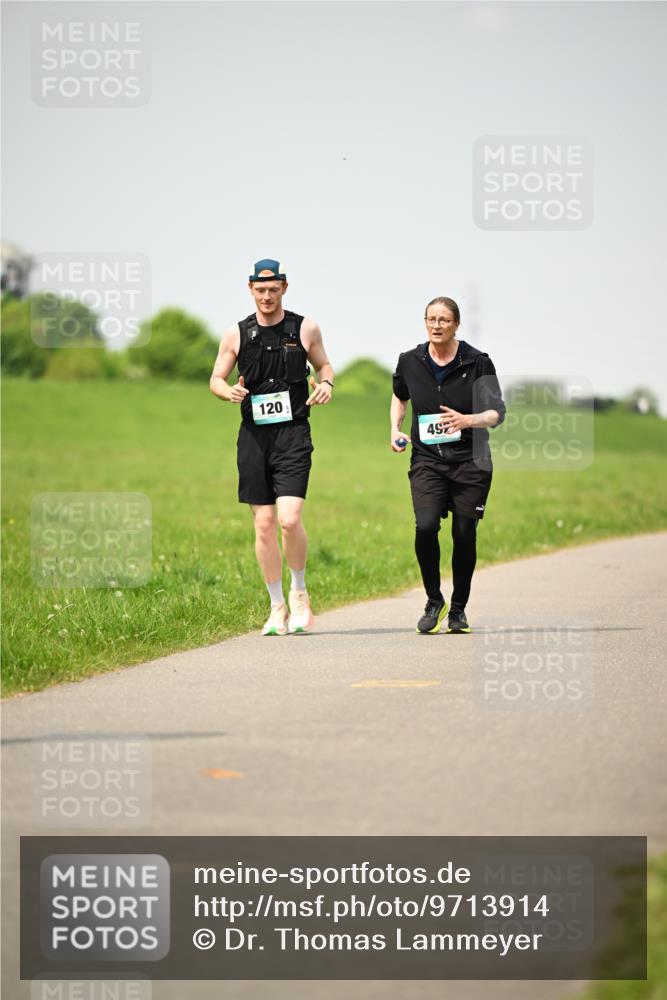 10.05.2026 - 8. Wedeler Halbmarathon Dr. Thomas Lammeyer http://msf.ph/oto/9713914 10.05.2026 12:16:54 Laufen 120 meine-sportfotos.de