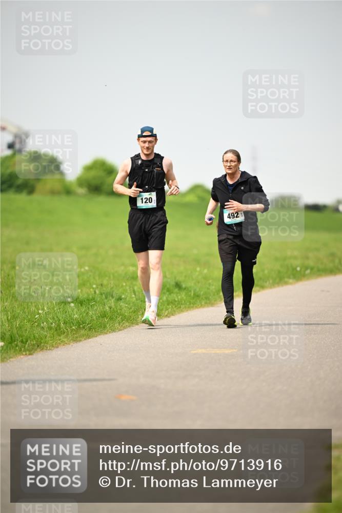 10.05.2026 - 8. Wedeler Halbmarathon Dr. Thomas Lammeyer http://msf.ph/oto/9713916 10.05.2026 12:16:55 Laufen 120, 492 meine-sportfotos.de