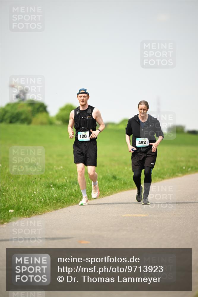 10.05.2026 - 8. Wedeler Halbmarathon Dr. Thomas Lammeyer http://msf.ph/oto/9713923 10.05.2026 12:16:55 Laufen 120, 492 meine-sportfotos.de