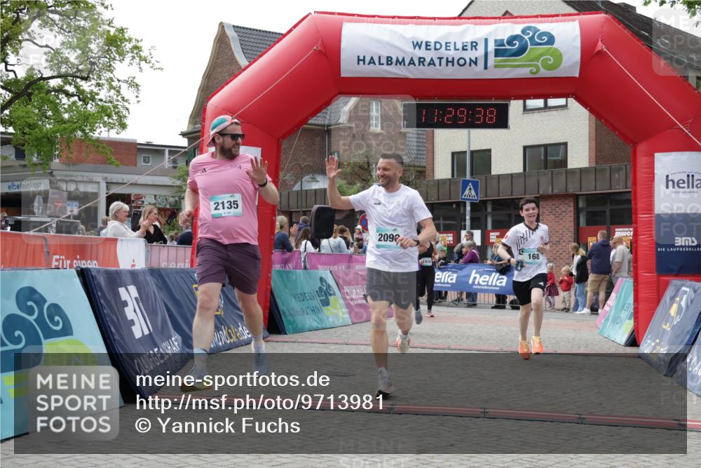 10.05.2026 - 8. Wedeler Halbmarathon Yannick Fuchs http://msf.ph/oto/9713981 10.05.2026 11:29:36 Ziel 168, 711, 1018, 2090, 2135 meine-sportfotos.de