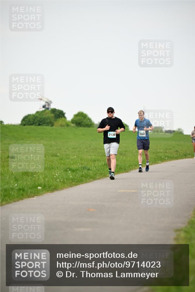 10.05.2026 - 8. Wedeler Halbmarathon Dr. Thomas Lammeyer http://msf.ph/oto/9714023 10.05.2026 12:18:14 Laufen 2130, 2062 meine-sportfotos.de