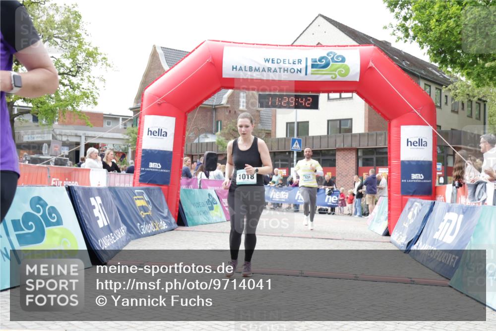10.05.2026 - 8. Wedeler Halbmarathon Yannick Fuchs http://msf.ph/oto/9714041 10.05.2026 11:29:41 Ziel 131, 168, 711, 1018, 2090, 2135, 2192 meine-sportfotos.de