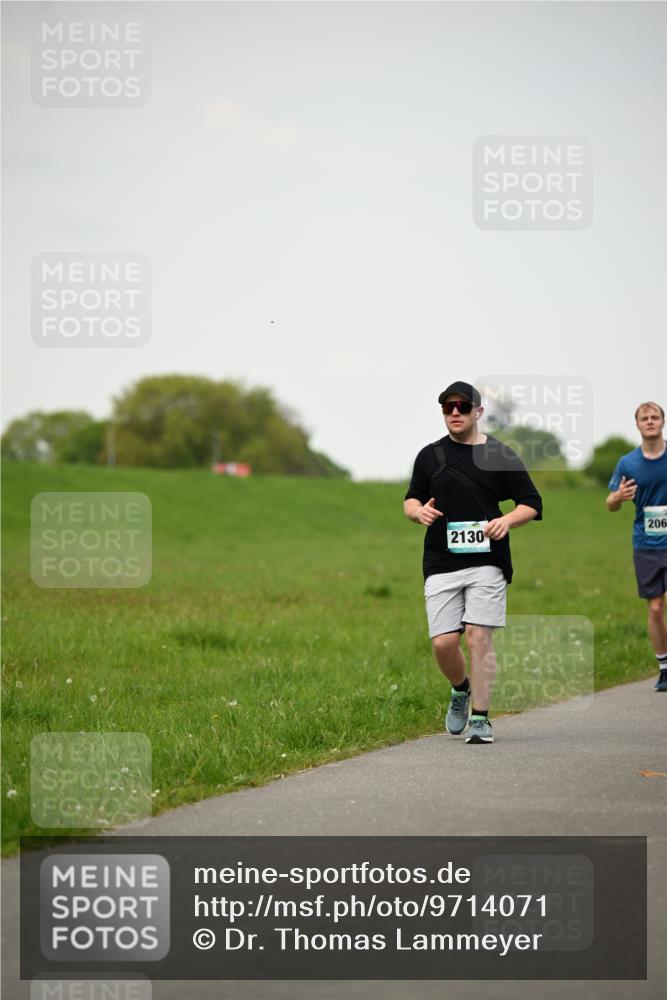 10.05.2026 - 8. Wedeler Halbmarathon Dr. Thomas Lammeyer http://msf.ph/oto/9714071 10.05.2026 12:18:18 Laufen 206, 2130 meine-sportfotos.de
