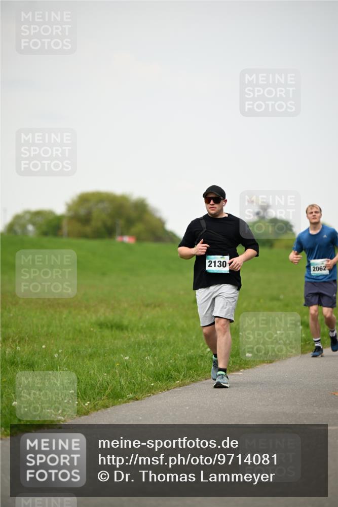 10.05.2026 - 8. Wedeler Halbmarathon Dr. Thomas Lammeyer http://msf.ph/oto/9714081 10.05.2026 12:18:19 Laufen 2130, 2062 meine-sportfotos.de