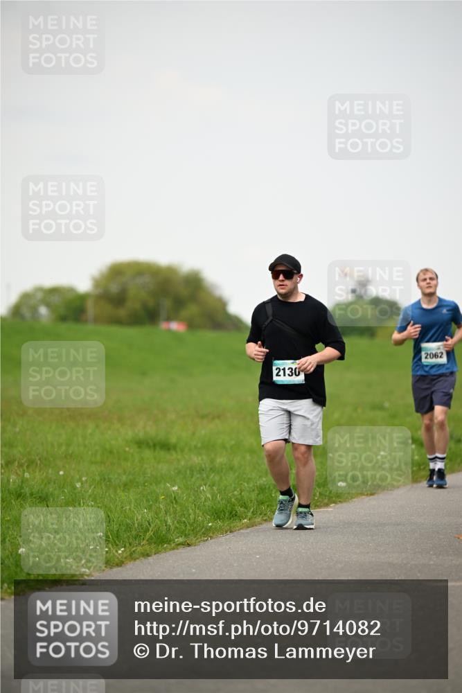 10.05.2026 - 8. Wedeler Halbmarathon Dr. Thomas Lammeyer http://msf.ph/oto/9714082 10.05.2026 12:18:19 Laufen 2062, 2130 meine-sportfotos.de