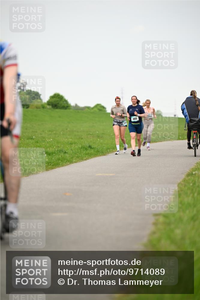 10.05.2026 - 8. Wedeler Halbmarathon Dr. Thomas Lammeyer http://msf.ph/oto/9714089 10.05.2026 12:18:26 Laufen 465, 356 meine-sportfotos.de