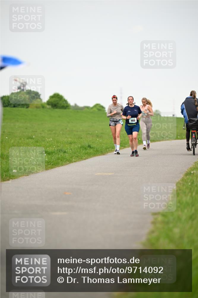 10.05.2026 - 8. Wedeler Halbmarathon Dr. Thomas Lammeyer http://msf.ph/oto/9714092 10.05.2026 12:18:26 Laufen 465, 356 meine-sportfotos.de