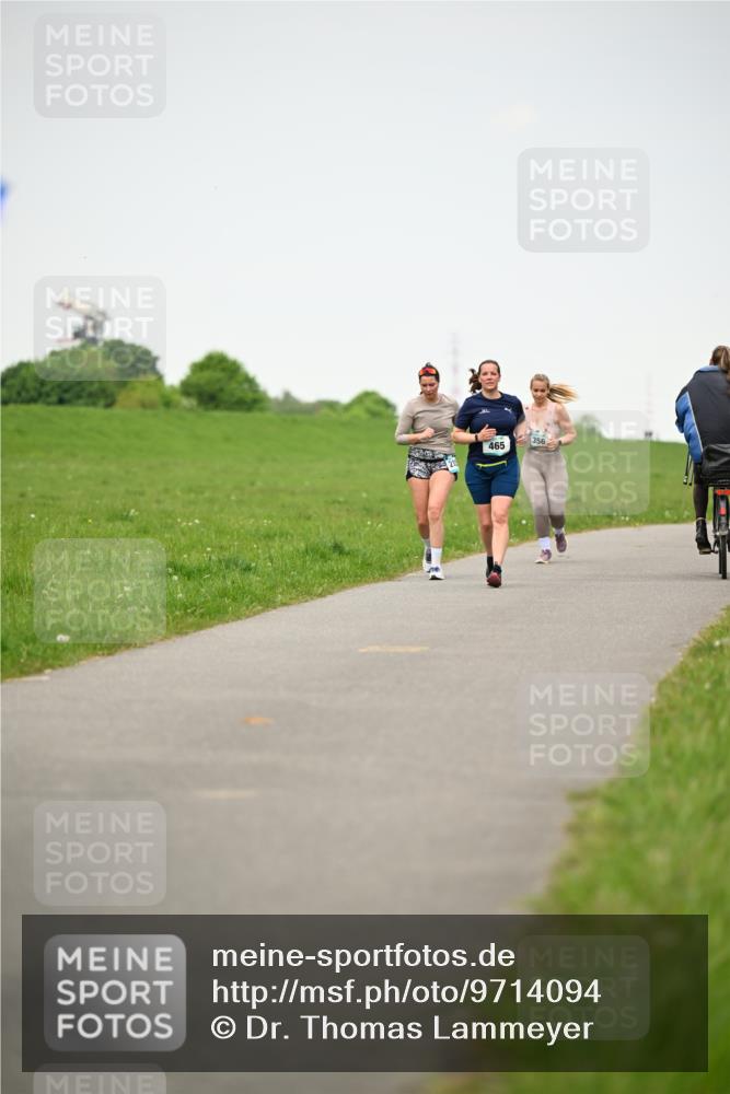 10.05.2026 - 8. Wedeler Halbmarathon Dr. Thomas Lammeyer http://msf.ph/oto/9714094 10.05.2026 12:18:27 Laufen 356, 465 meine-sportfotos.de