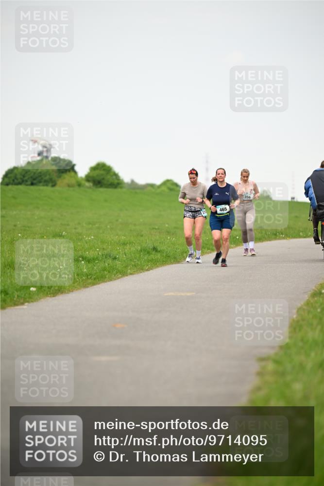 10.05.2026 - 8. Wedeler Halbmarathon Dr. Thomas Lammeyer http://msf.ph/oto/9714095 10.05.2026 12:18:27 Laufen 465, 356 meine-sportfotos.de