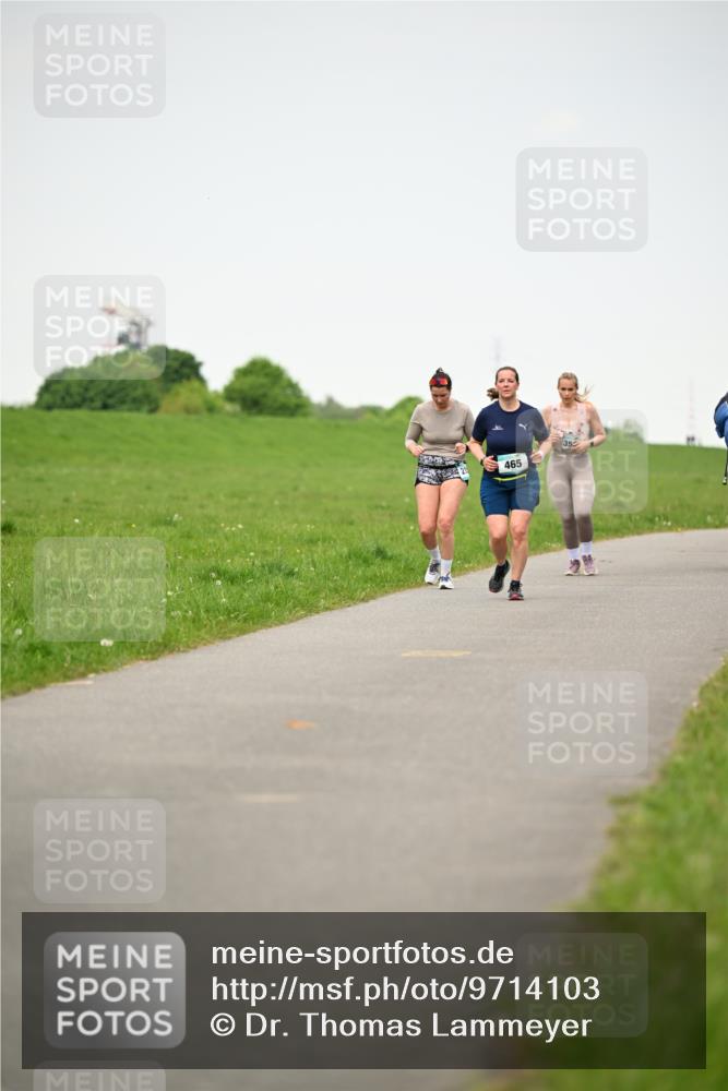 10.05.2026 - 8. Wedeler Halbmarathon Dr. Thomas Lammeyer http://msf.ph/oto/9714103 10.05.2026 12:18:27 Laufen 465 meine-sportfotos.de