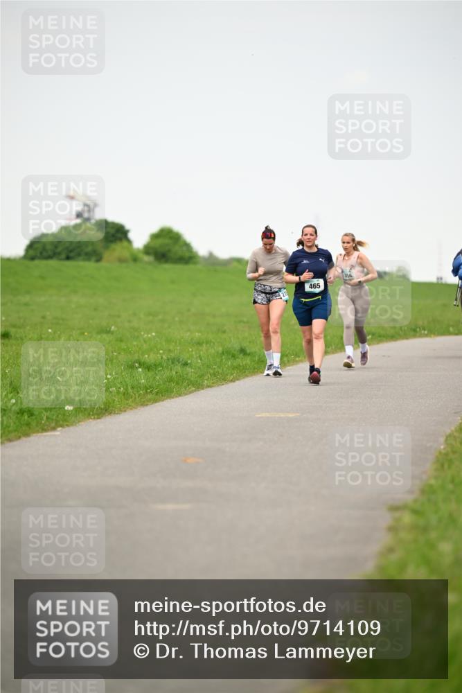 10.05.2026 - 8. Wedeler Halbmarathon Dr. Thomas Lammeyer http://msf.ph/oto/9714109 10.05.2026 12:18:28 Laufen 465 meine-sportfotos.de