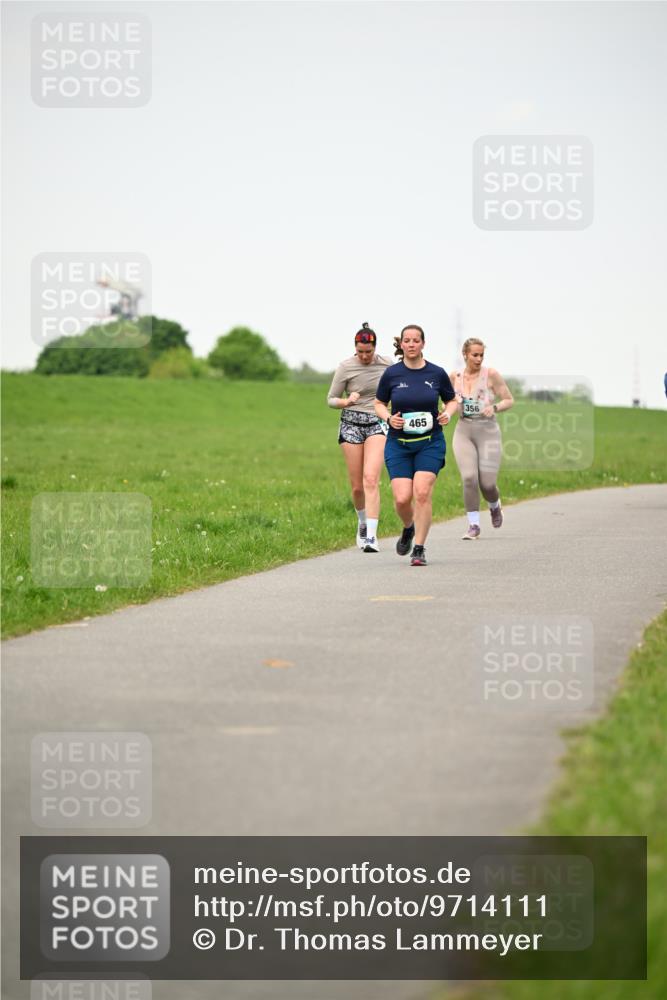 10.05.2026 - 8. Wedeler Halbmarathon Dr. Thomas Lammeyer http://msf.ph/oto/9714111 10.05.2026 12:18:29 Laufen 465, 356 meine-sportfotos.de