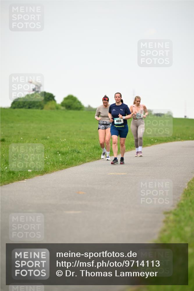 10.05.2026 - 8. Wedeler Halbmarathon Dr. Thomas Lammeyer http://msf.ph/oto/9714113 10.05.2026 12:18:29 Laufen 465, 356 meine-sportfotos.de