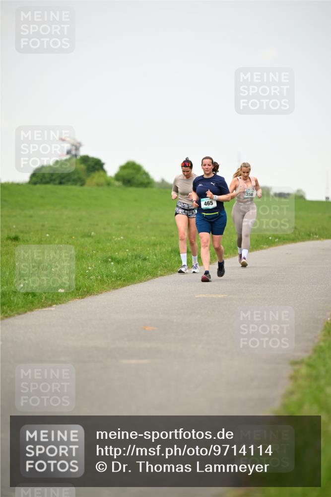 10.05.2026 - 8. Wedeler Halbmarathon Dr. Thomas Lammeyer http://msf.ph/oto/9714114 10.05.2026 12:18:29 Laufen 465, 356 meine-sportfotos.de