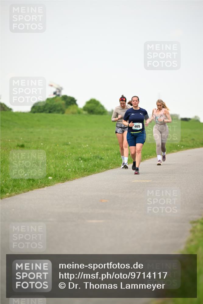 10.05.2026 - 8. Wedeler Halbmarathon Dr. Thomas Lammeyer http://msf.ph/oto/9714117 10.05.2026 12:18:29 Laufen 465 meine-sportfotos.de