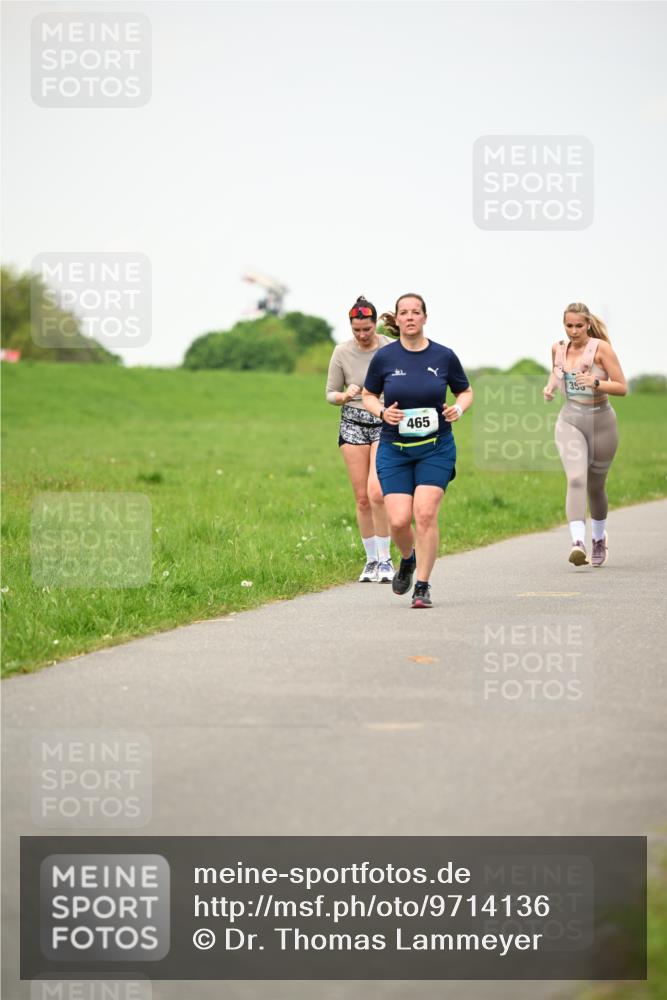 10.05.2026 - 8. Wedeler Halbmarathon Dr. Thomas Lammeyer http://msf.ph/oto/9714136 10.05.2026 12:18:32 Laufen 465, 350 meine-sportfotos.de
