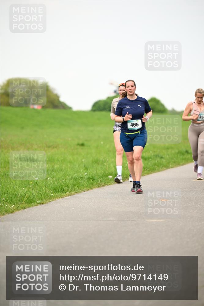 10.05.2026 - 8. Wedeler Halbmarathon Dr. Thomas Lammeyer http://msf.ph/oto/9714149 10.05.2026 12:18:33 Laufen 465 meine-sportfotos.de