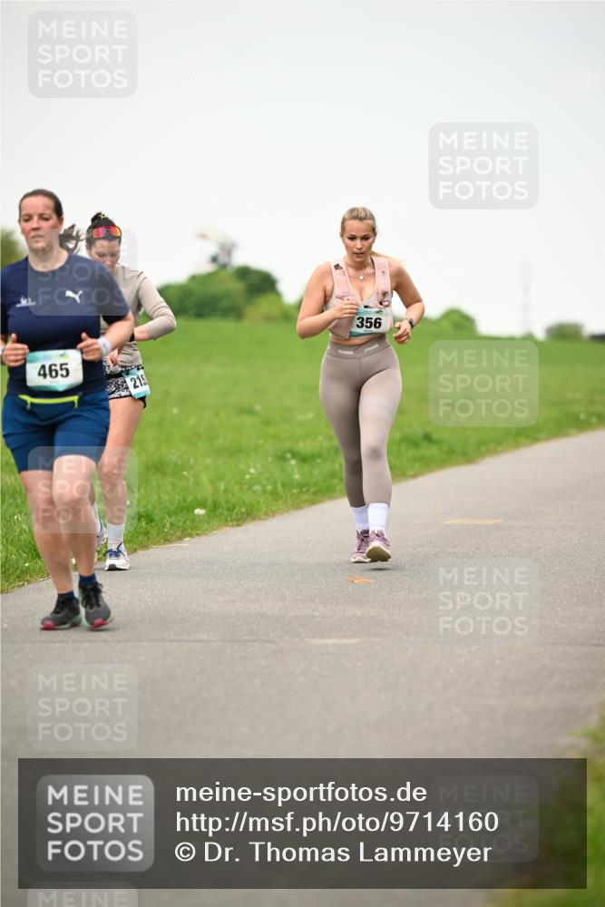 10.05.2026 - 8. Wedeler Halbmarathon Dr. Thomas Lammeyer http://msf.ph/oto/9714160 10.05.2026 12:18:35 Laufen 465, 215, 356 meine-sportfotos.de