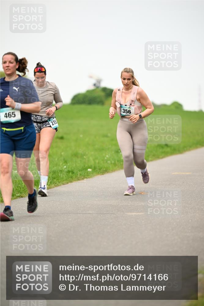 10.05.2026 - 8. Wedeler Halbmarathon Dr. Thomas Lammeyer http://msf.ph/oto/9714166 10.05.2026 12:18:35 Laufen 465, 215, 356 meine-sportfotos.de