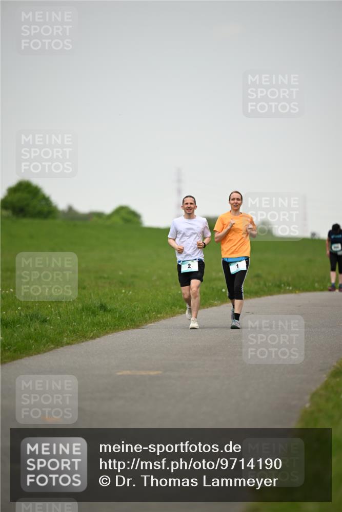 10.05.2026 - 8. Wedeler Halbmarathon Dr. Thomas Lammeyer http://msf.ph/oto/9714190 10.05.2026 12:18:51 Laufen  meine-sportfotos.de