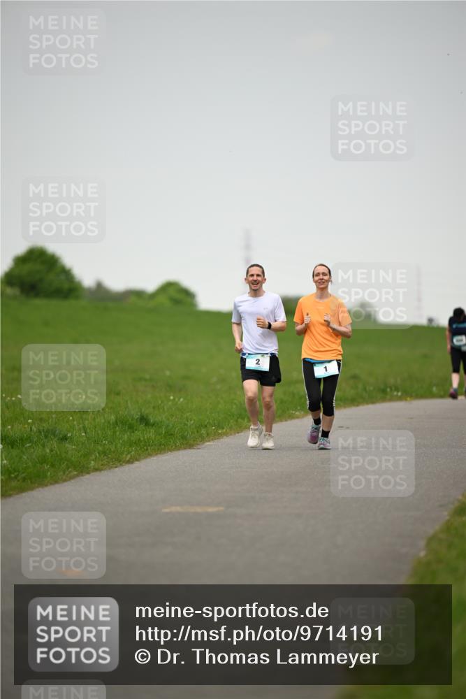10.05.2026 - 8. Wedeler Halbmarathon Dr. Thomas Lammeyer http://msf.ph/oto/9714191 10.05.2026 12:18:51 Laufen  meine-sportfotos.de