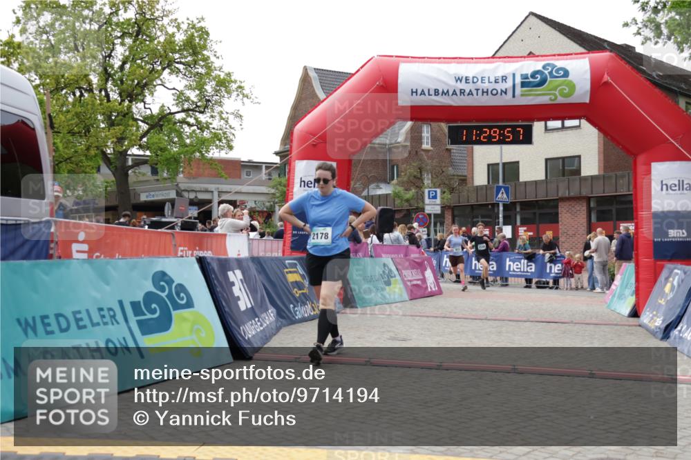 10.05.2026 - 8. Wedeler Halbmarathon Yannick Fuchs http://msf.ph/oto/9714194 10.05.2026 11:29:56 Ziel 502, 620, 815, 2140, 2178 meine-sportfotos.de