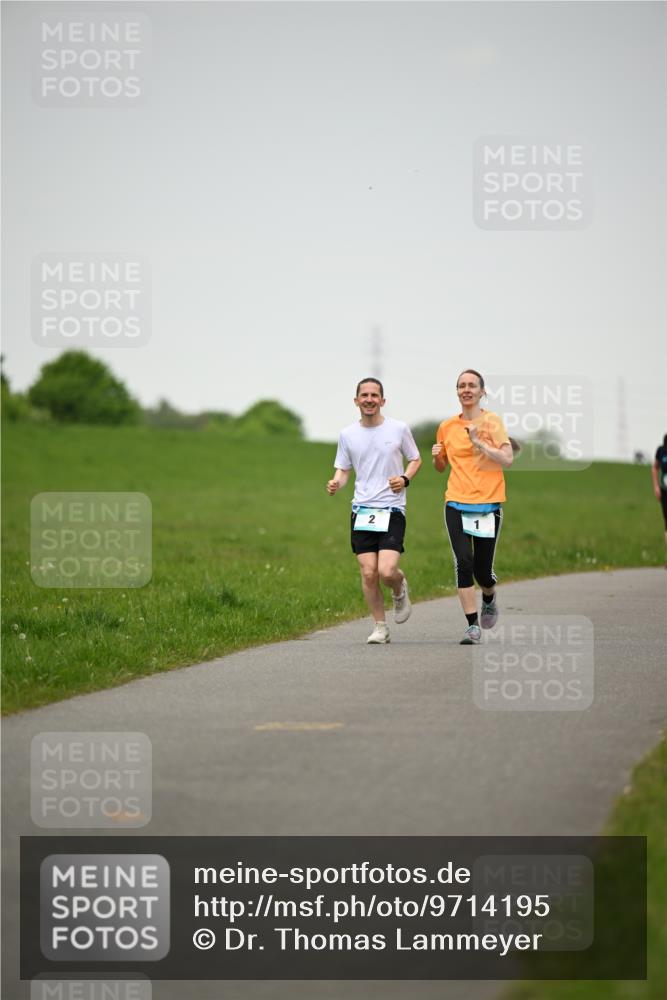 10.05.2026 - 8. Wedeler Halbmarathon Dr. Thomas Lammeyer http://msf.ph/oto/9714195 10.05.2026 12:18:52 Laufen  meine-sportfotos.de