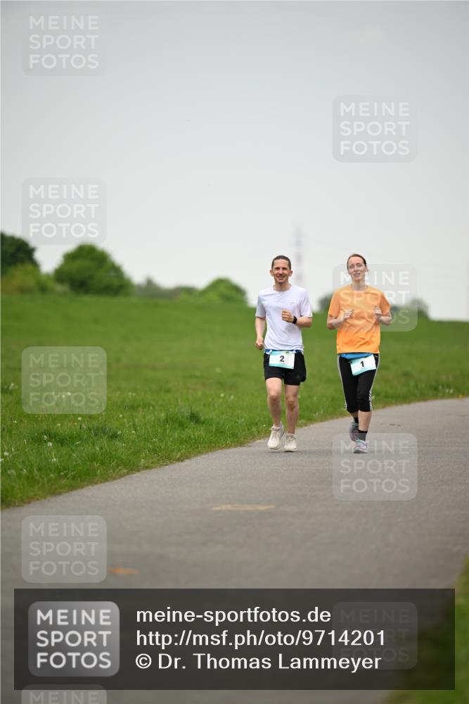 10.05.2026 - 8. Wedeler Halbmarathon Dr. Thomas Lammeyer http://msf.ph/oto/9714201 10.05.2026 12:18:52 Laufen  meine-sportfotos.de